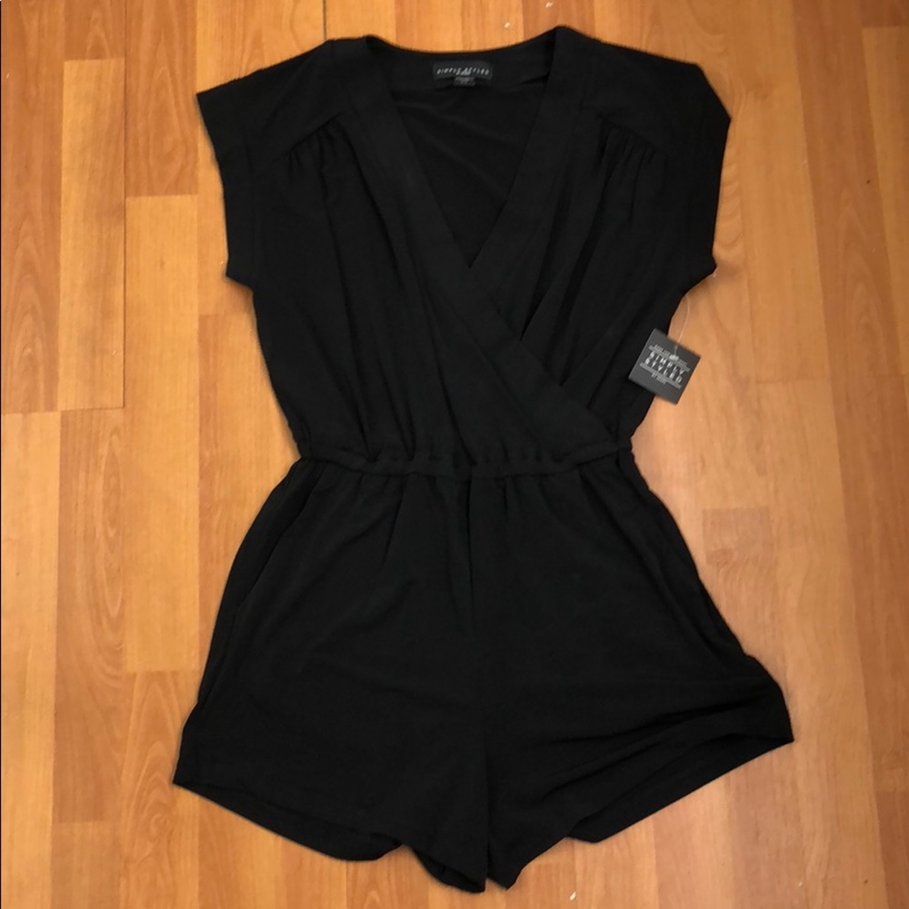 NWT black cap sleeve romper. Small